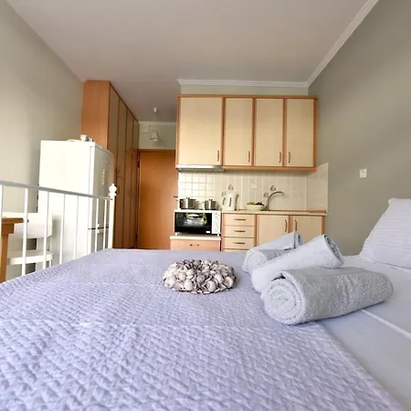 Chrysa Studio - Halkidiki Apartment